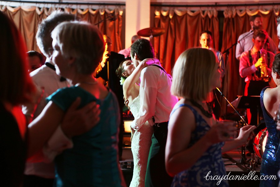 bride and groom kissing on dance floor, wedding by Bray Danielle Photography