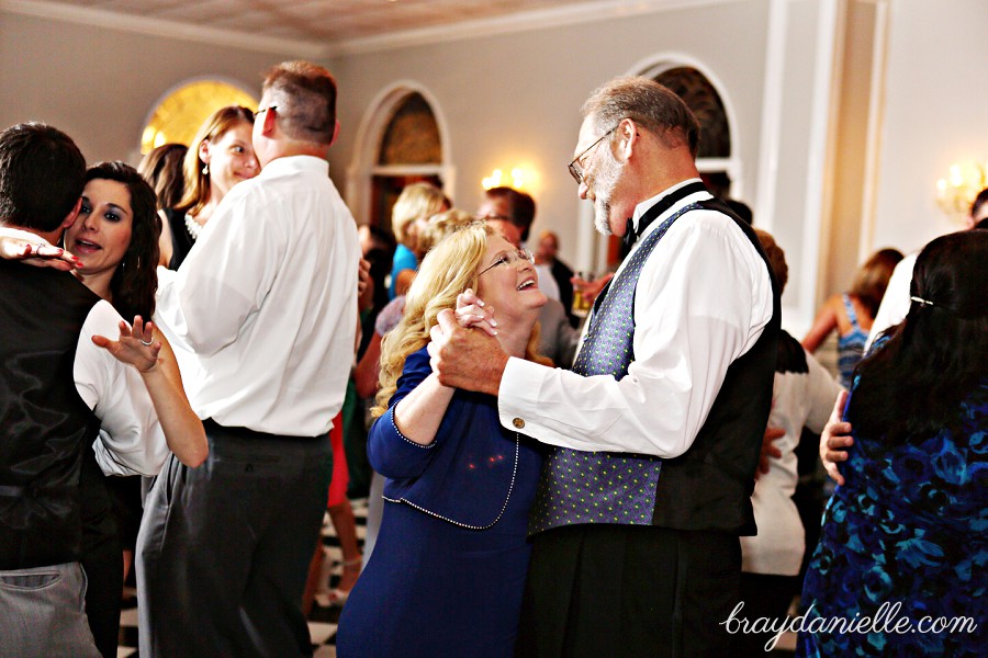 wedding guest dancing