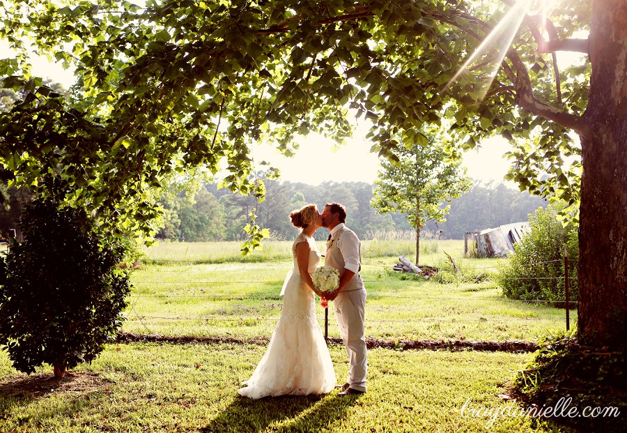 Country sunset wedding portraits by Bray Danielle Photography